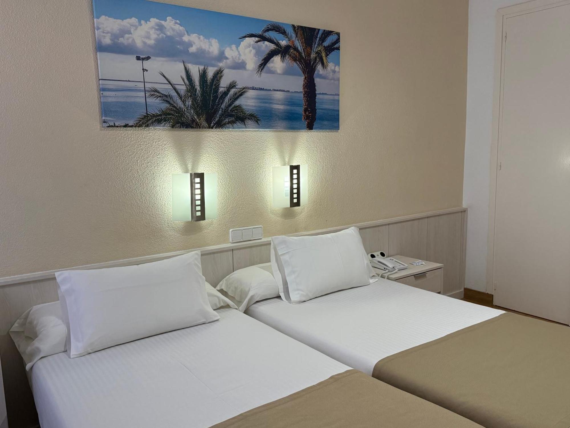 Hotel Neptuno San Pedro del Pinatar Zimmer foto